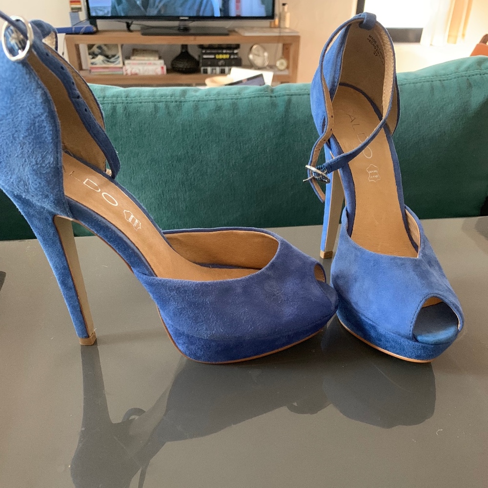 Never worn! Blue suede Aldo ankle strap shoes
